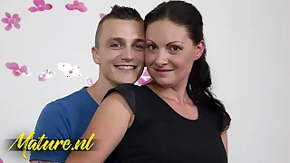 Frying MILF Maika Has time again Of Fun With Her Precedent-setting Toyboy!