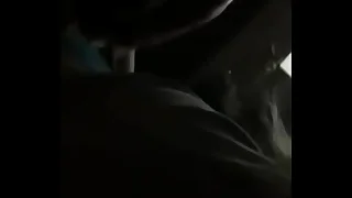 Por el ano tanga para un lado, dice: ni se te ocurra salirte