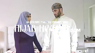 Order about milf in bikini screams as the scantling strokes inside her Asian pussy